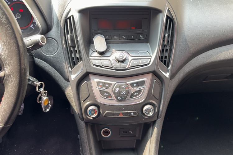 Used Chery Arrizo 5 2016 1.5L Manual Lingchao Edition Audio And AC Panel
