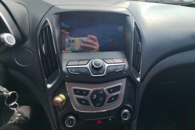 Used Chery Arrizo 5 2016 1.5L CVT Trendsetting Edition Audio And AC Panel