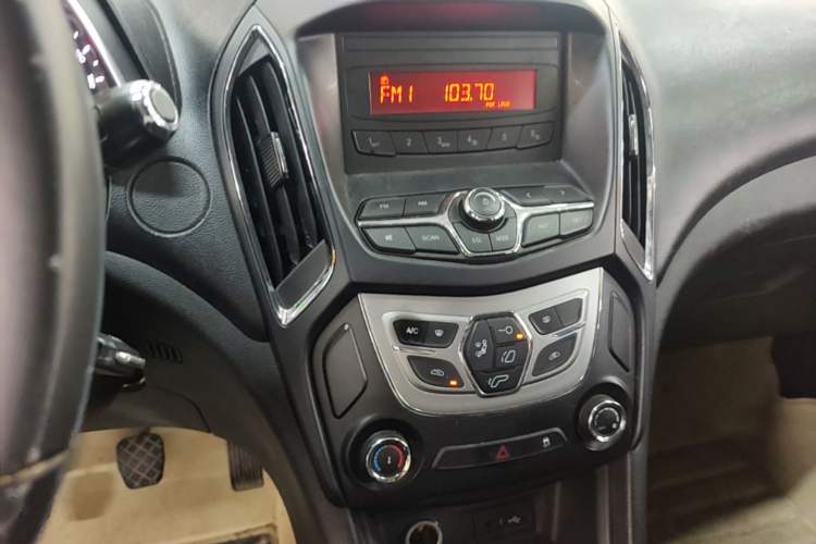 Used Chery Arrizo 5 2016 1.5L Manual Lingchao Edition Audio And AC Panel