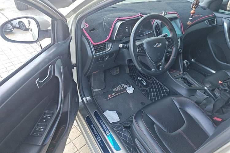 Used Chery Arrizo 5 2016 1.5L CVT Trendsetting Edition Driver Seat