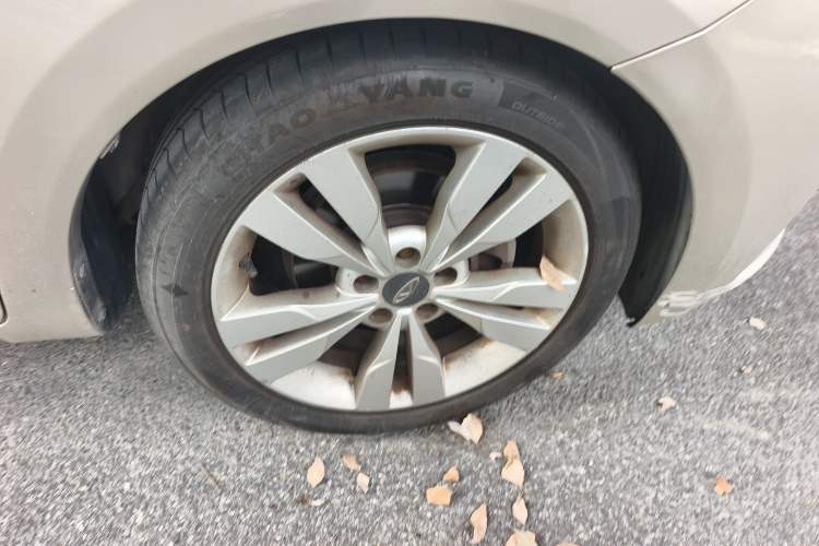 Used Chery Arrizo 5 2016 1.5L CVT Trendsetting Edition Exterior 7