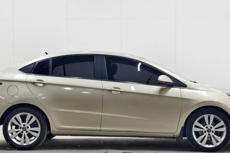 Used Chery Arrizo 5 2016 1.5L CVT Lingrui Edition Exterior 9