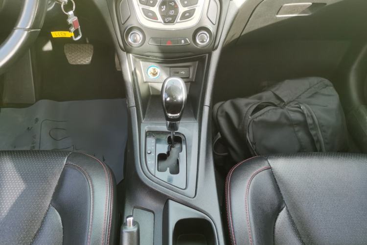 Used Chery Arrizo 5 2016 1.5L CVT Lingrui Edition Gear Lever