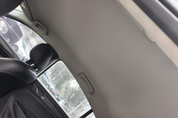 Used Chery Arrizo 5 2016 1.5L CVT Trendsetting Edition Headliner
