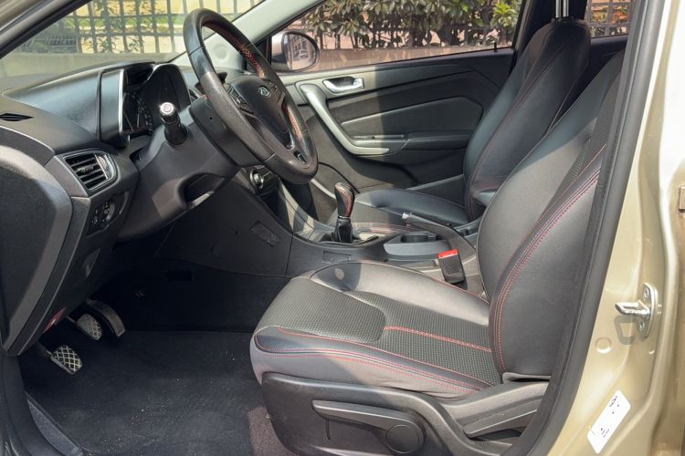 Used Chery Arrizo 5 2016 1.5L Manual Lingchao Edition Interior 1