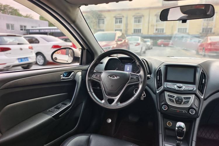 Used Chery Arrizo 5 2016 1.5L CVT Lingrui Edition Interior 3