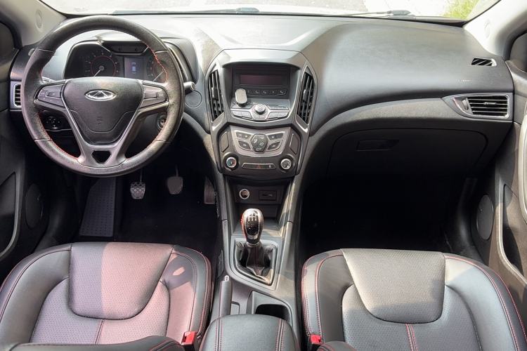 Used Chery Arrizo 5 2016 1.5L Manual Lingchao Edition Interior 3