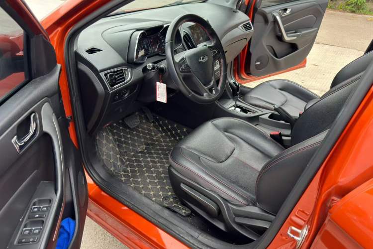 Used Chery Arrizo 5 2016 1.5L CVT Trendsetting Edition Interior 5
