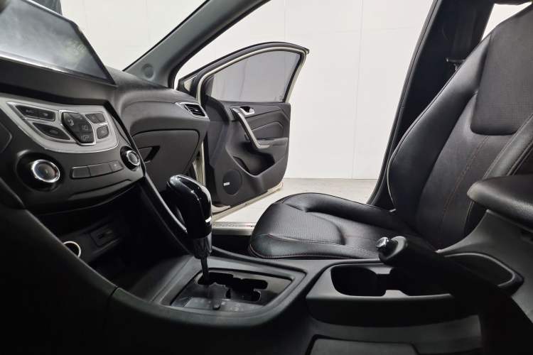 Used Chery Arrizo 5 2016 1.5L CVT Lingrui Edition Interior 7
