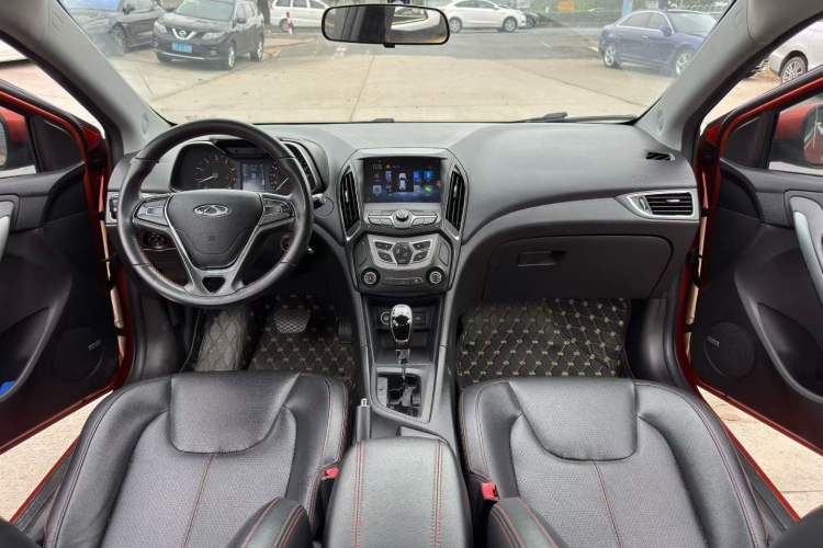 Used Chery Arrizo 5 2016 1.5L CVT Trendsetting Edition Interior 8
