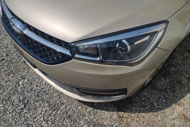 Used Chery Arrizo 5 2016 1.5L CVT Trendsetting Edition Left Front Headlight