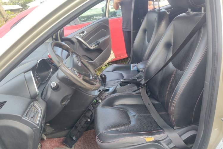 Used Chery Arrizo 5 2016 1.5L CVT Trendsetting Edition Left Front Seat