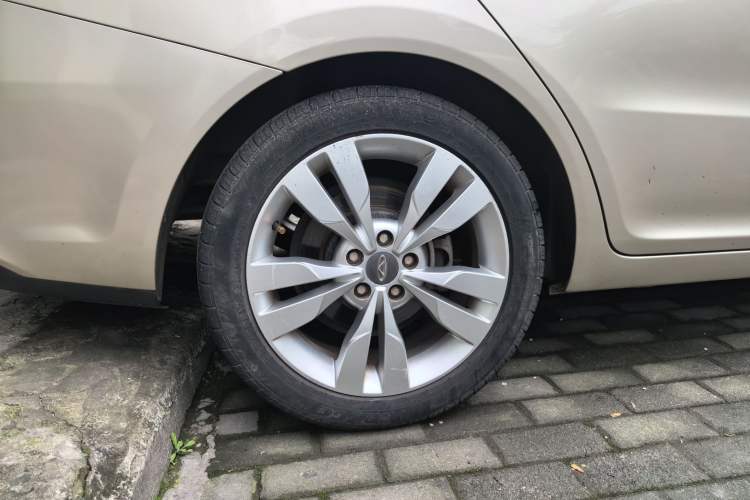 Used Chery Arrizo 5 2016 1.5L CVT Lingrui Edition Right Rear Wheel Hub