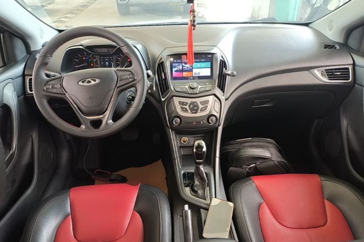Used Chery Arrizo 5 2017 1.5L CVT Luxury Edition Center Console