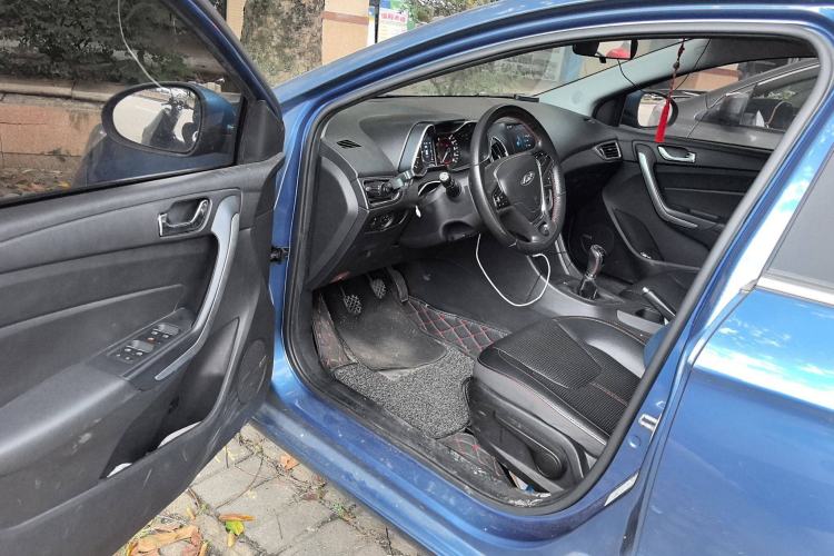 Used Chery Arrizo 5 2017 1.5L Manual Lingchao Edition Driver Seat