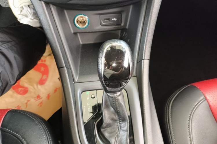 Used Chery Arrizo 5 2017 1.5L CVT Luxury Edition Gear Lever