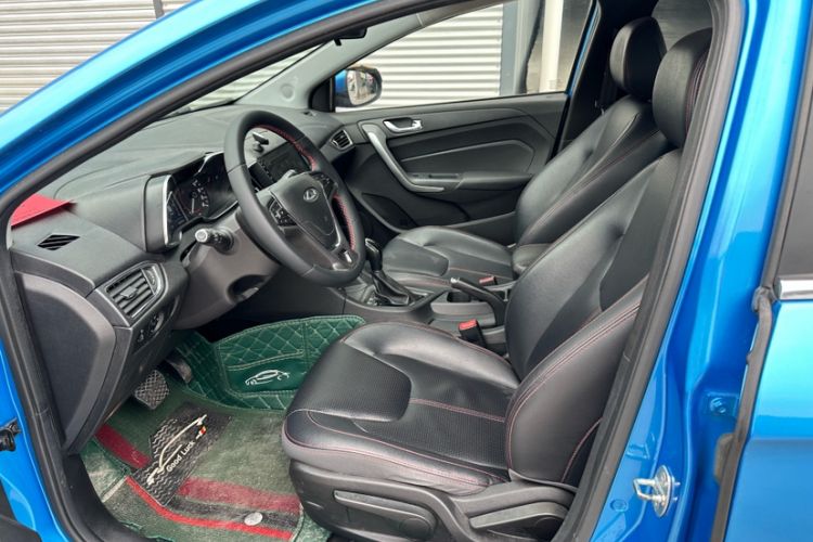 Used Chery Arrizo 5 2017 1.5L CVT Trendsetting Edition Interior 2