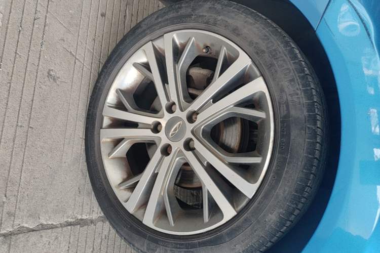 Used Chery Arrizo 5 2017 1.5L CVT Luxury Edition Left Front Wheel Hub