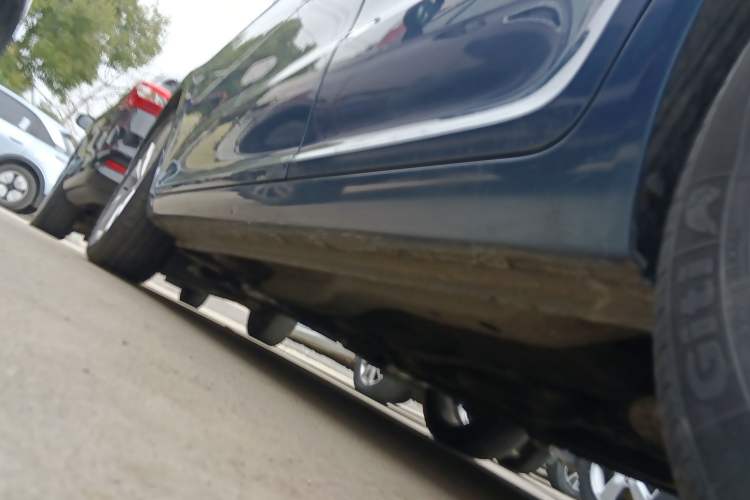 Used Chery Arrizo 5 2017 1.5L CVT Trendsetting Edition Left Side Sill