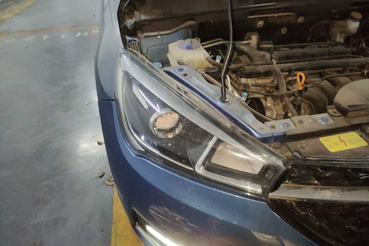 Used Chery Arrizo 5 2017 1.5L CVT Deluxe Edition Right Front Headlight