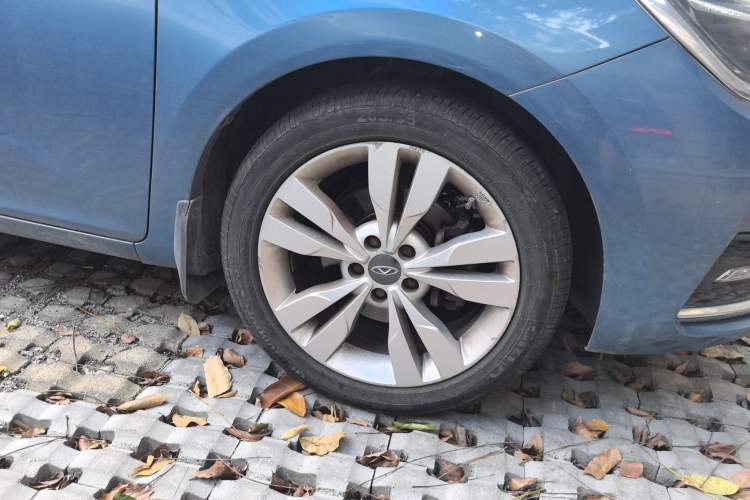 Used Chery Arrizo 5 2017 1.5L Manual Lingchao Edition Right Front Wheel Hub