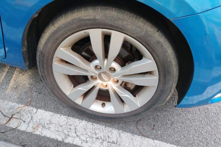 Used Chery Arrizo 5 2017 1.5L Manual Fashion Edition Right Front Wheel Hub
