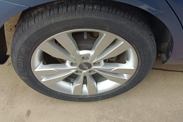 Used Chery Arrizo 5 2017 1.5L CVT Trendsetting Edition Right Rear Wheel Hub