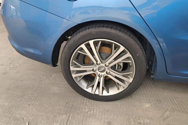 Used Chery Arrizo 5 2017 1.5L CVT Luxury Edition Right Rear Wheel Hub