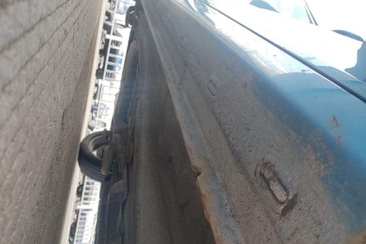 Used Chery Arrizo 5 2017 1.5L CVT Luxury Edition Right Side Sill