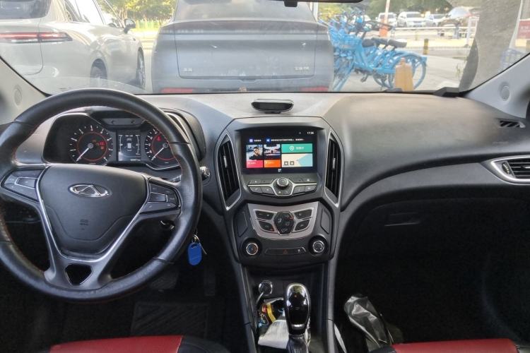 Used Chery Arrizo 5 2017 1.5L CVT Fashion Edition Center Console