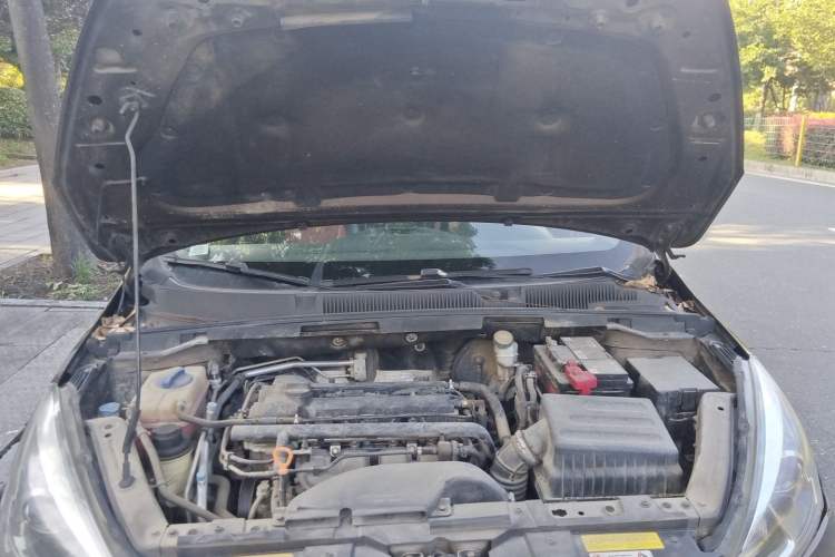 Used Chery Arrizo 5 2017 1.5L CVT Fashion Edition Engine Bay