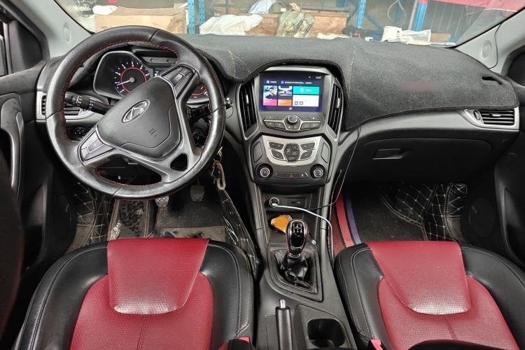 Used Chery Arrizo 5 2017 SPORT 1.5T Manual Luxury Edition Interior 2