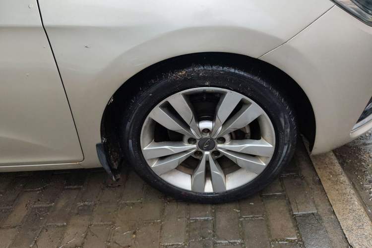 Used Chery Arrizo 5 2017 1.5L Manual Lingchao Edition Right Front Wheel Hub