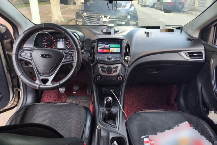 Used Chery Arrizo 5 2017 1.5L Manual Fashion Edition Center Console