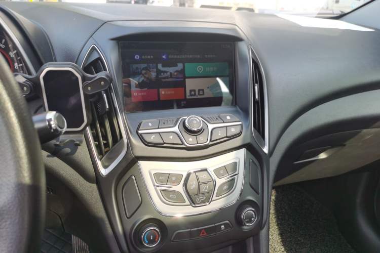 Used Chery Arrizo 5 2017 SPORT 1.5T Manual Luxury Edition Audio And AC Panel