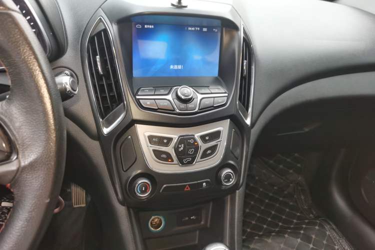 Used Chery Arrizo 5 2017 1.5L CVT Fashion Edition Audio And AC Panel