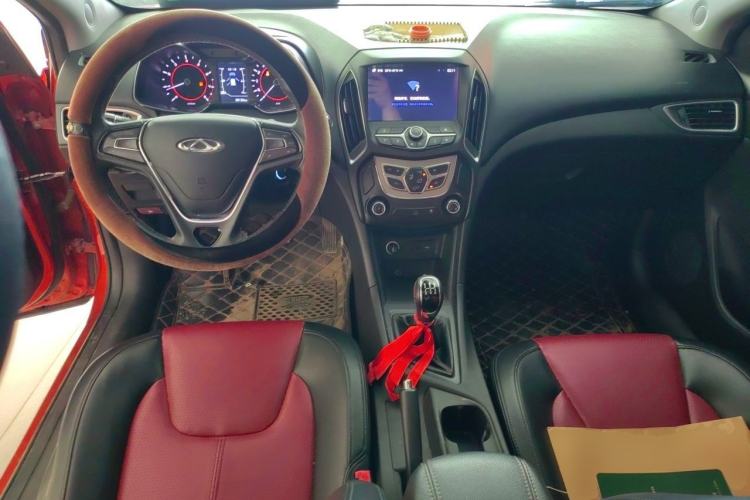 Used Chery Arrizo 5 2017 SPORT 1.5T Manual Luxury Edition Center Console