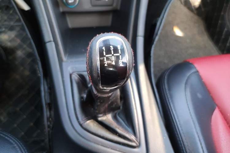 Used Chery Arrizo 5 2017 SPORT 1.5T Manual Luxury Edition Gear Lever