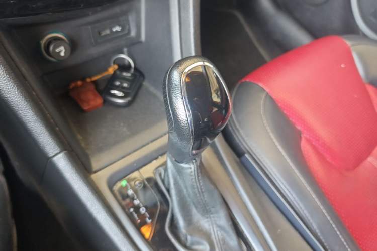 Used Chery Arrizo 5 2017 SPORT 1.5T CVT Prestige Edition Gear Lever