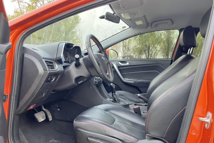 Used Chery Arrizo 5 2017 1.5L CVT Trendsetting Edition Interior 6