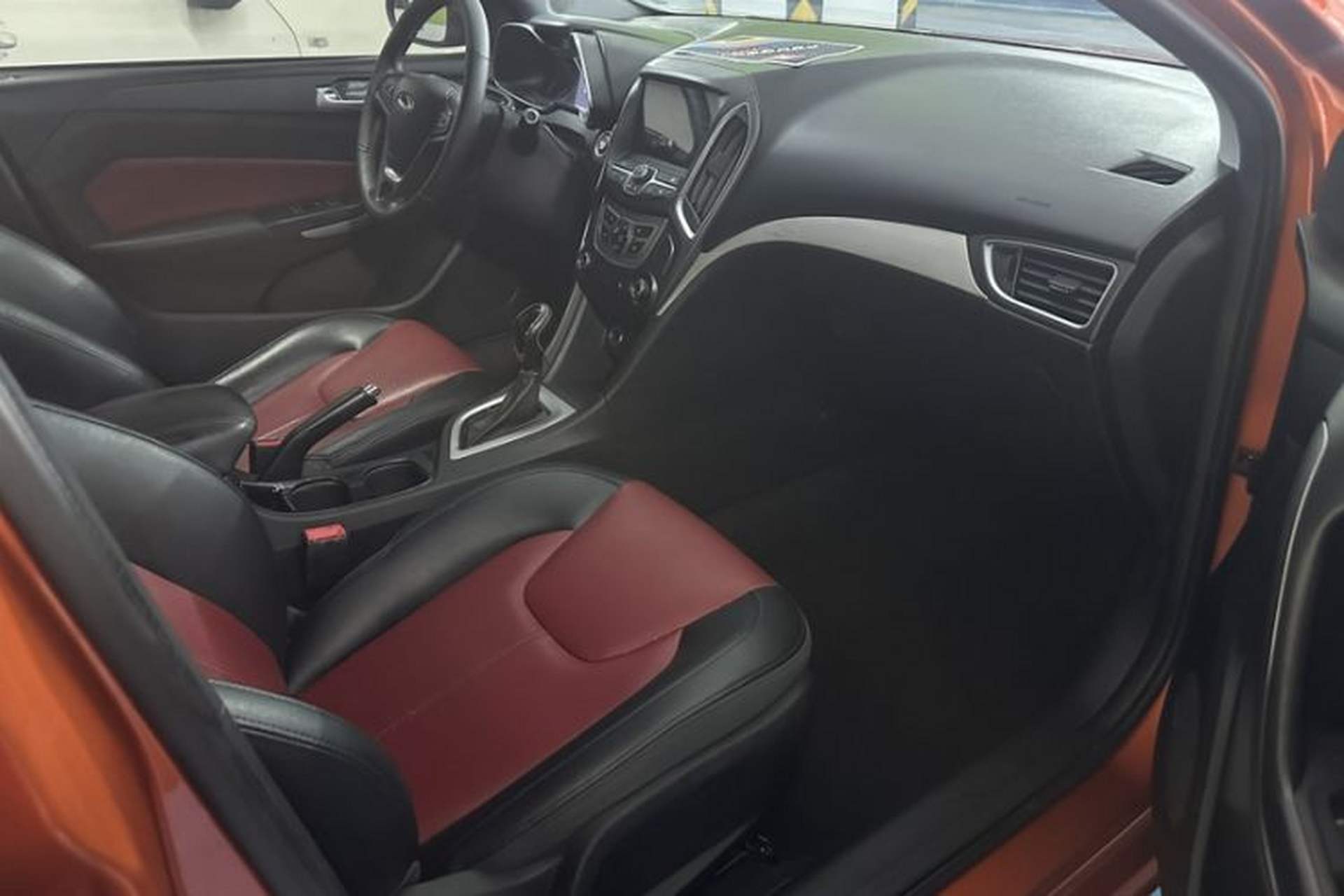 Used Chery Arrizo 5 2017 1.5L CVT Deluxe Edition Interior 8