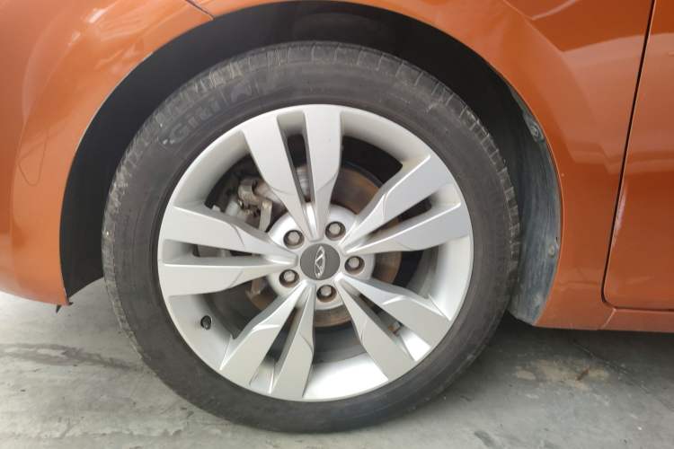 Used Chery Arrizo 5 2017 1.5L Manual Lingchao Edition Left Front Wheel Hub