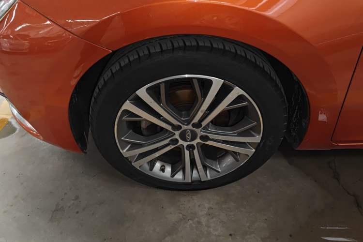 Used Chery Arrizo 5 2017 1.5L CVT Deluxe Edition Left Front Wheel Hub