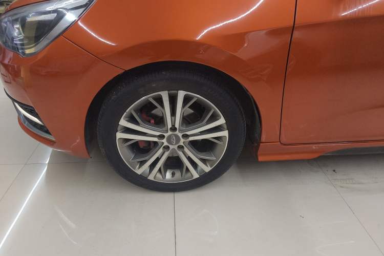 Used Chery Arrizo 5 2017 SPORT 1.5T CVT Luxury Edition Left Front Wheel Hub