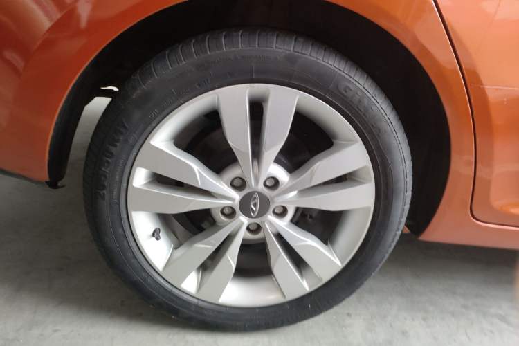 Used Chery Arrizo 5 2017 1.5L Manual Lingchao Edition Right Rear Wheel Hub