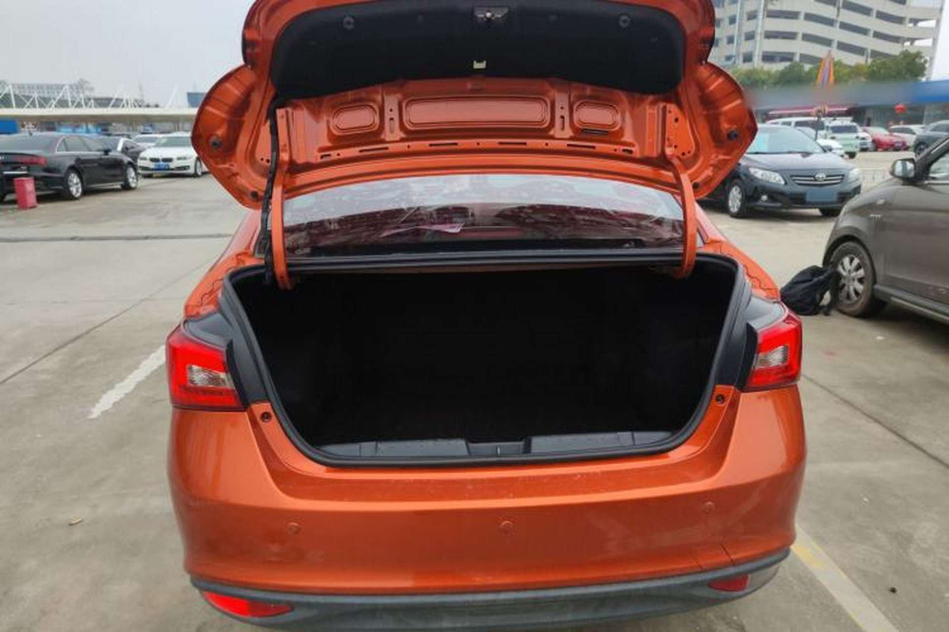 Used Chery Arrizo 5 2017 1.5L Manual Fashion Edition Trunk