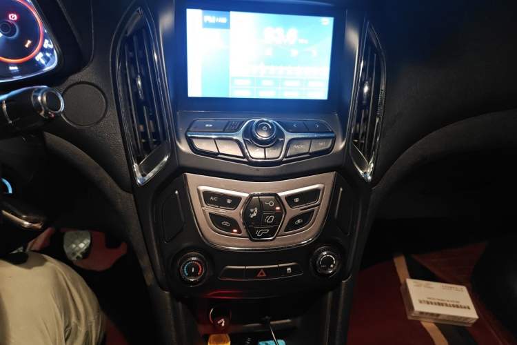 Used Chery Arrizo 5 2017 1.5L Manual Elite Edition Audio And AC Panel