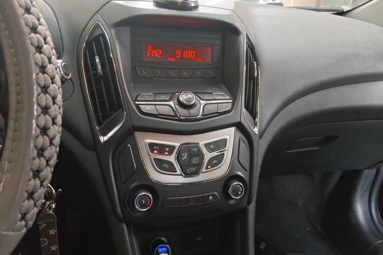 Used Chery Arrizo 5 2017 1.5L Manual Lingchao Edition Audio And AC Panel