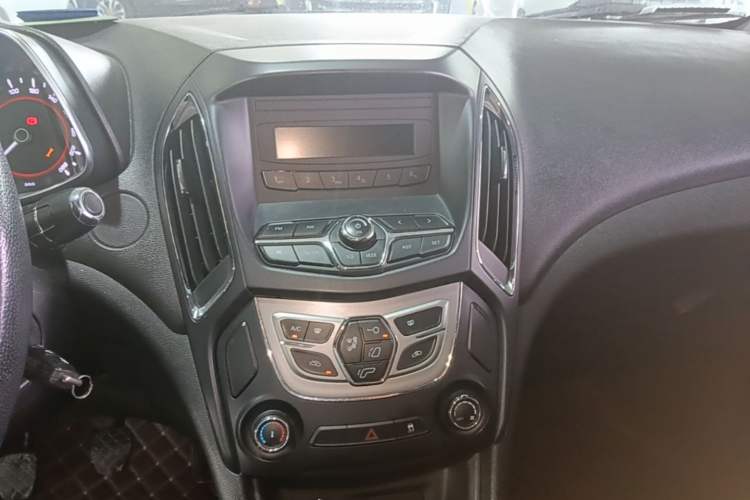 Used Chery Arrizo 5 2017 1.5L Manual Lingchao Edition Audio And AC Panel