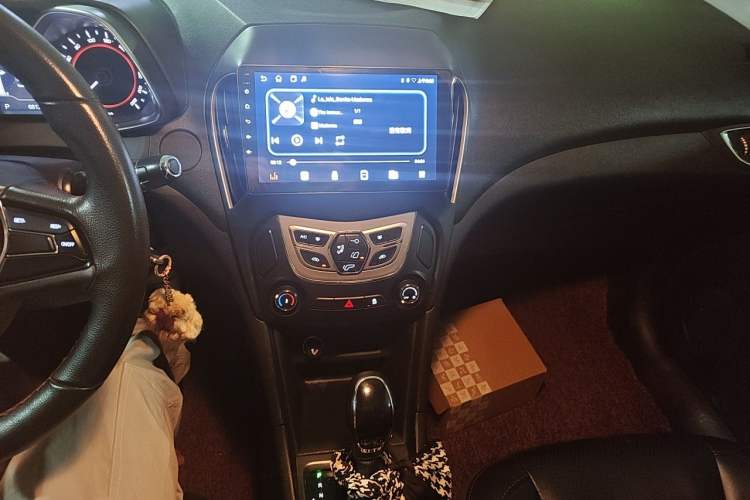 Used Chery Arrizo 5 2017 1.5L CVT Fashion Edition Audio And AC Panel